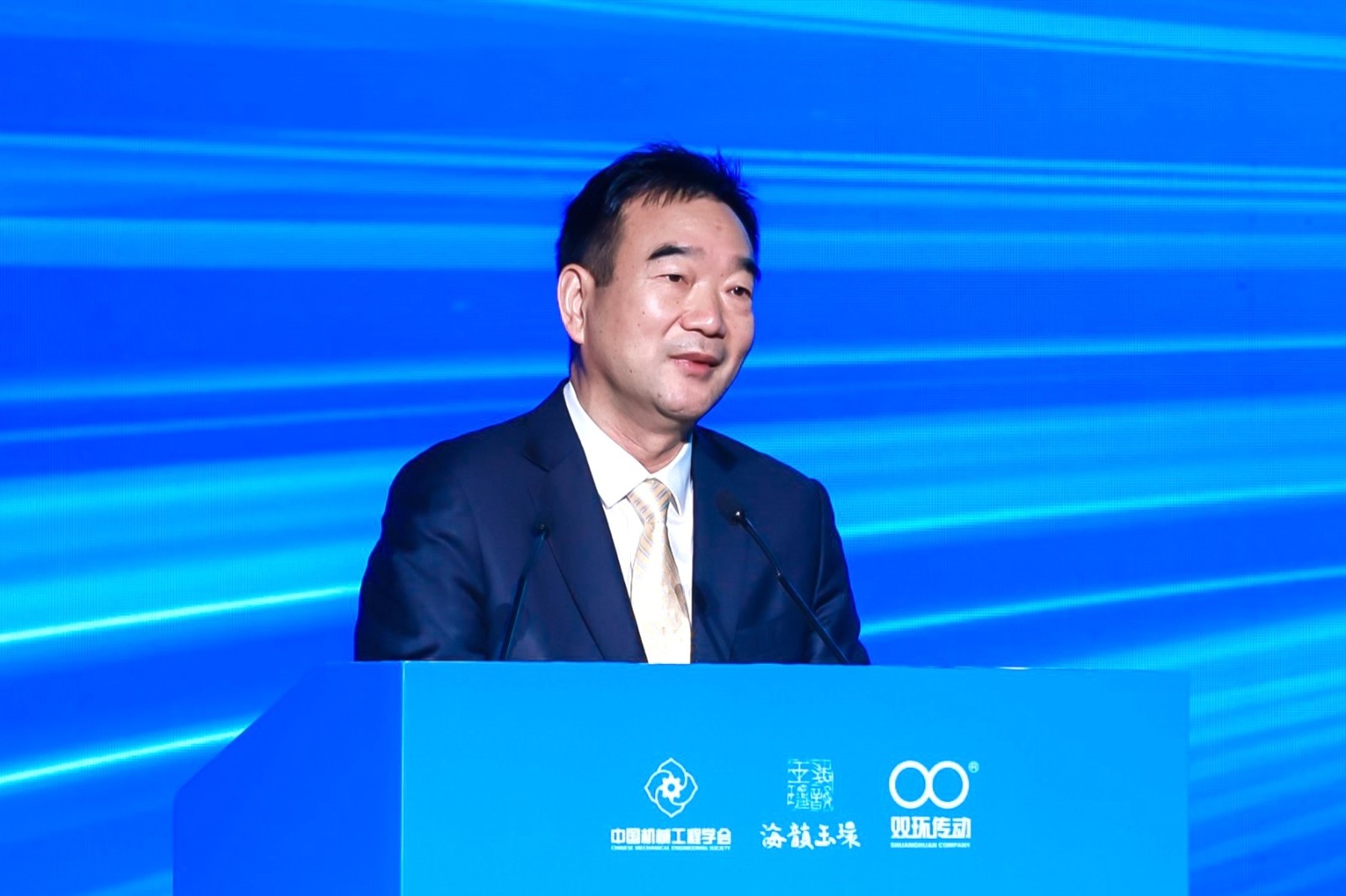 吴长鸿1.jpg